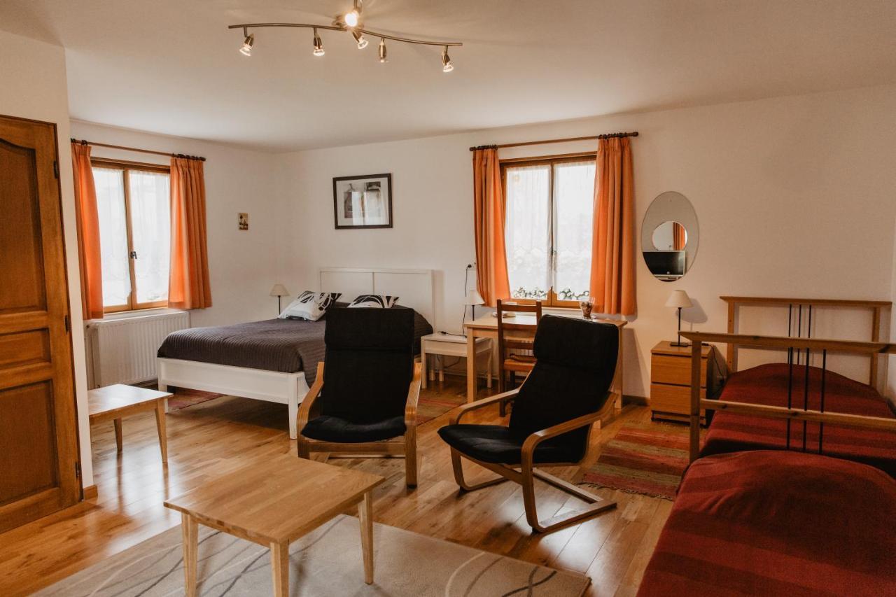 Hotel Les Charmilles De Mormal Landrecies Exteriör bild