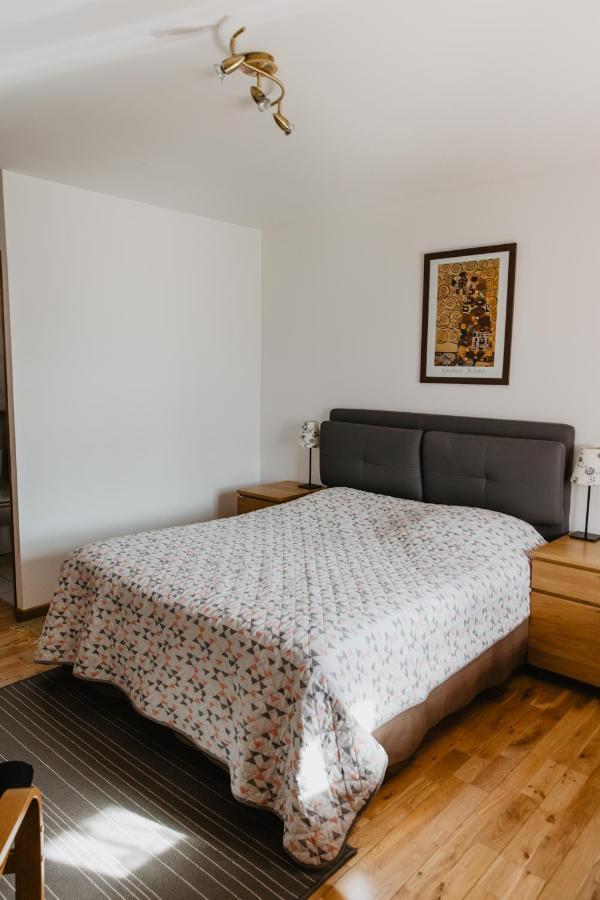Hotel Les Charmilles De Mormal Landrecies Exteriör bild