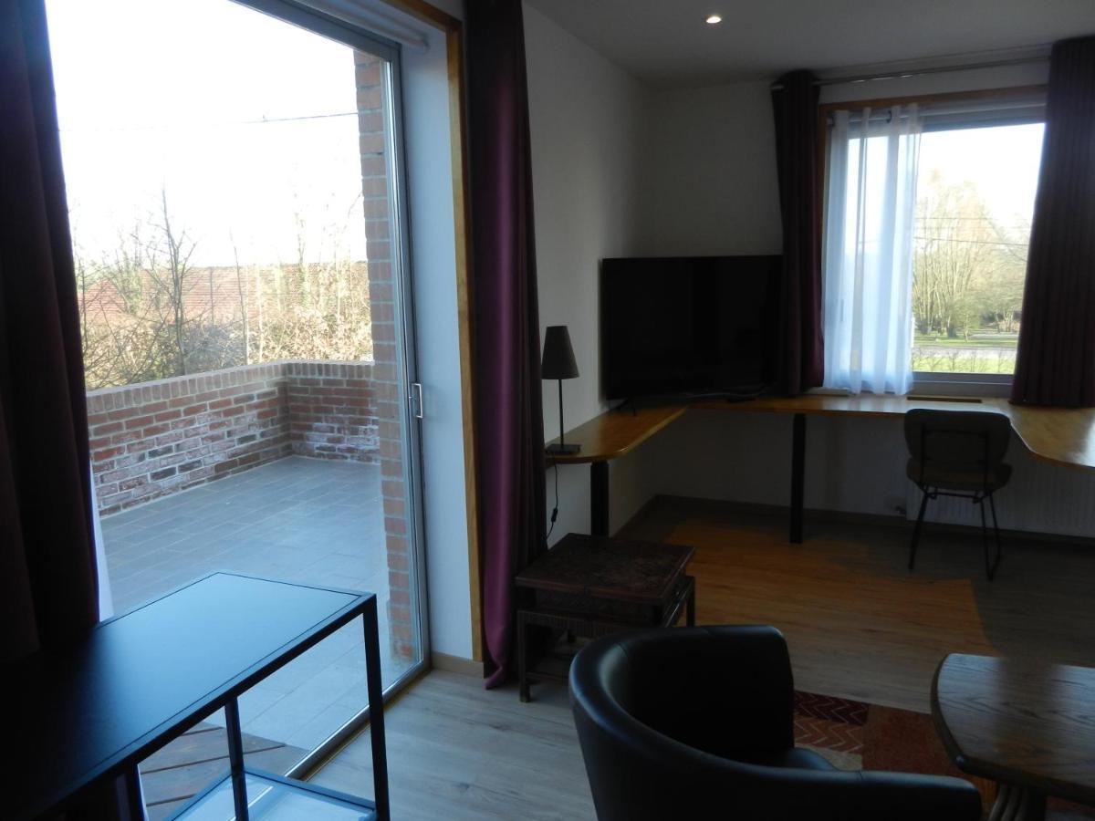 Hotel Les Charmilles De Mormal Landrecies Exteriör bild