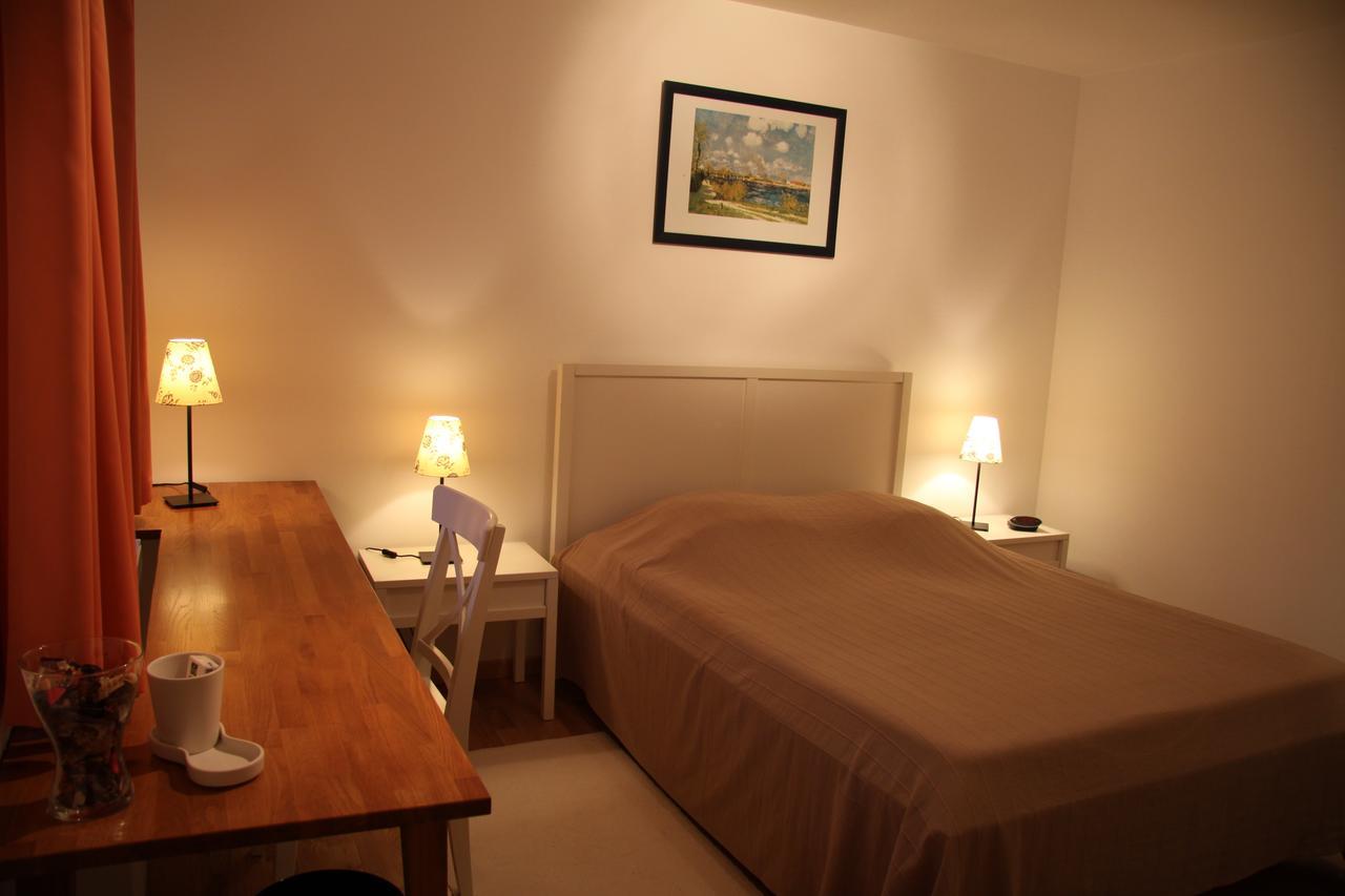 Hotel Les Charmilles De Mormal Landrecies Rum bild
