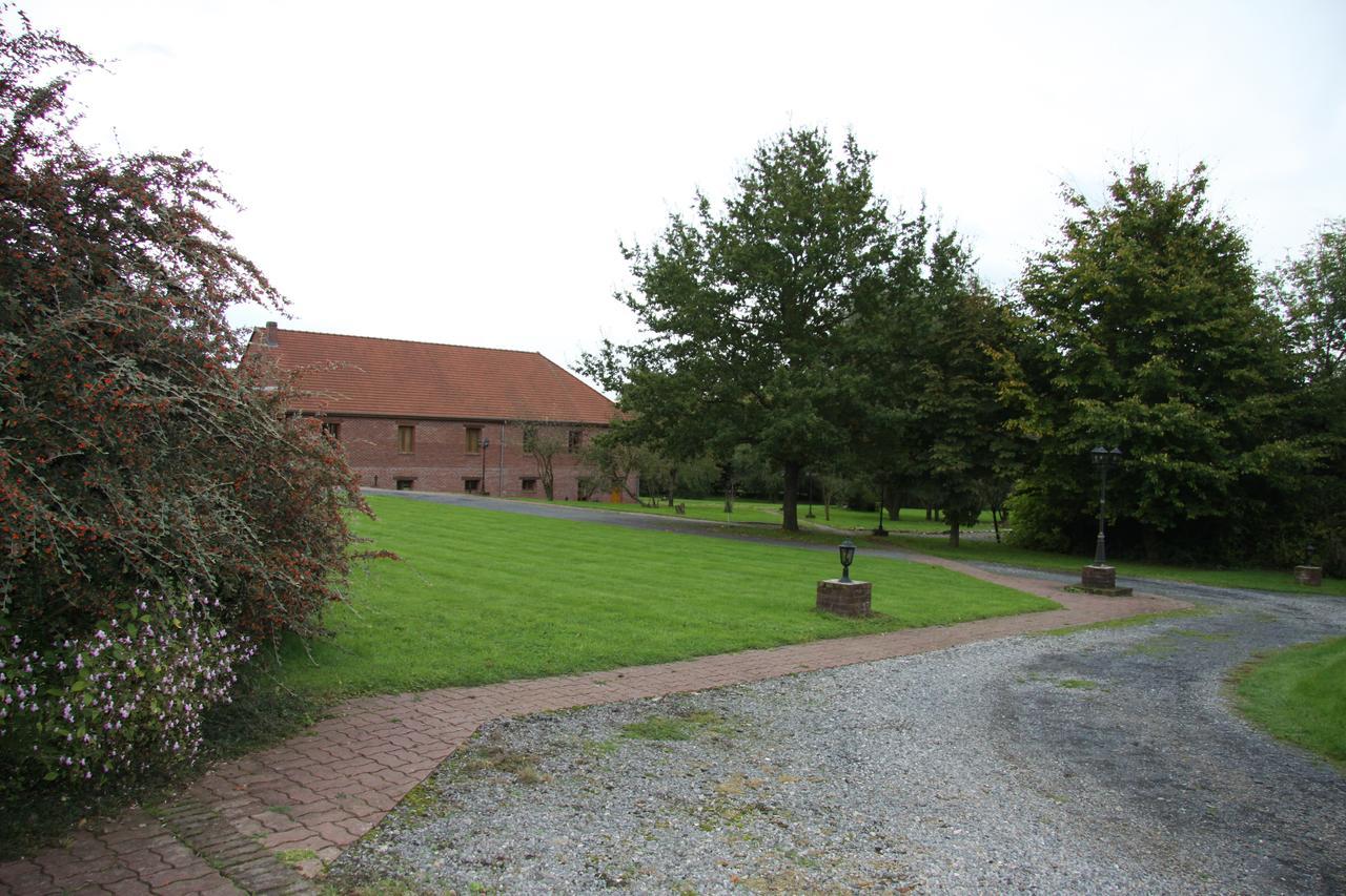 Hotel Les Charmilles De Mormal Landrecies Exteriör bild