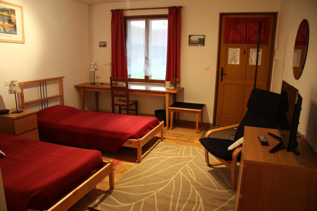 Hotel Les Charmilles De Mormal Landrecies Rum bild