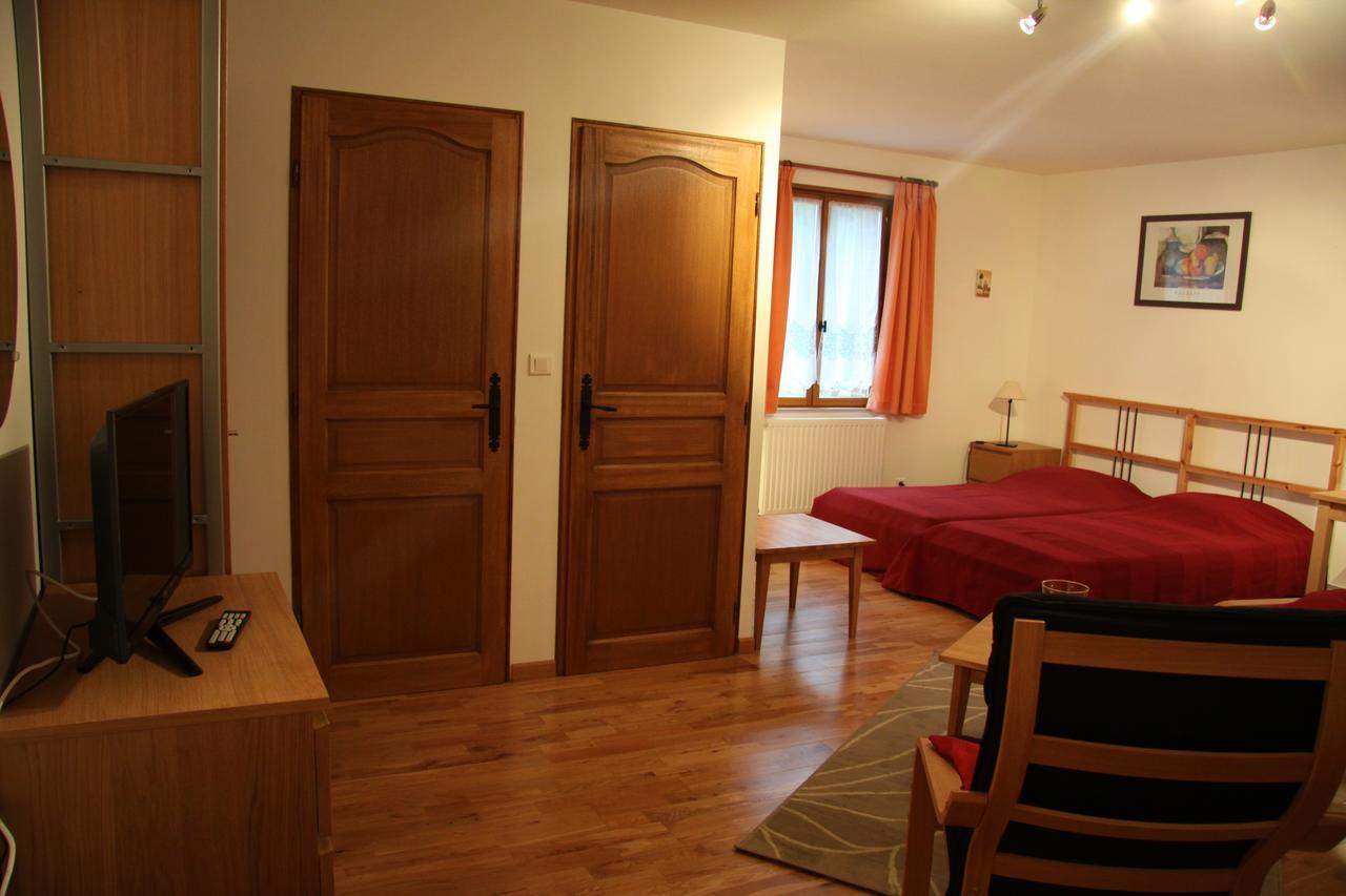 Hotel Les Charmilles De Mormal Landrecies Rum bild