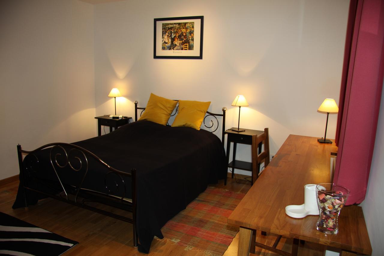 Hotel Les Charmilles De Mormal Landrecies Rum bild