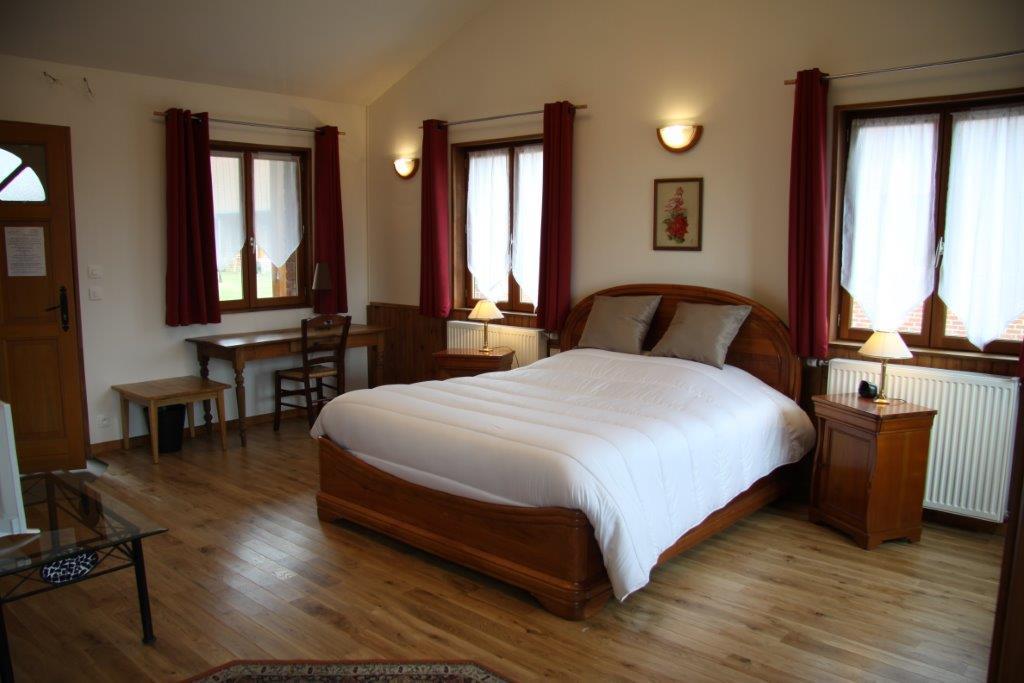 Hotel Les Charmilles De Mormal Landrecies Exteriör bild